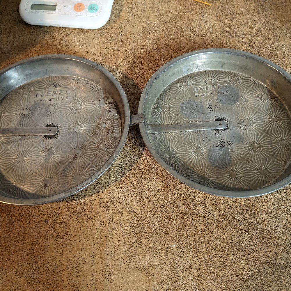 Ovenex N-94-9 & Starburst Cake Pans With Bottom Release